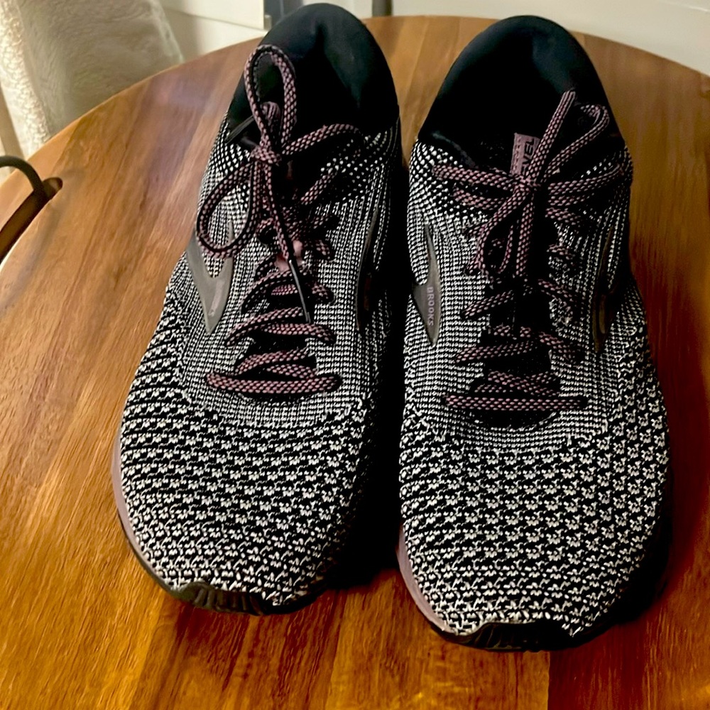 GUC Brooks Revel 5